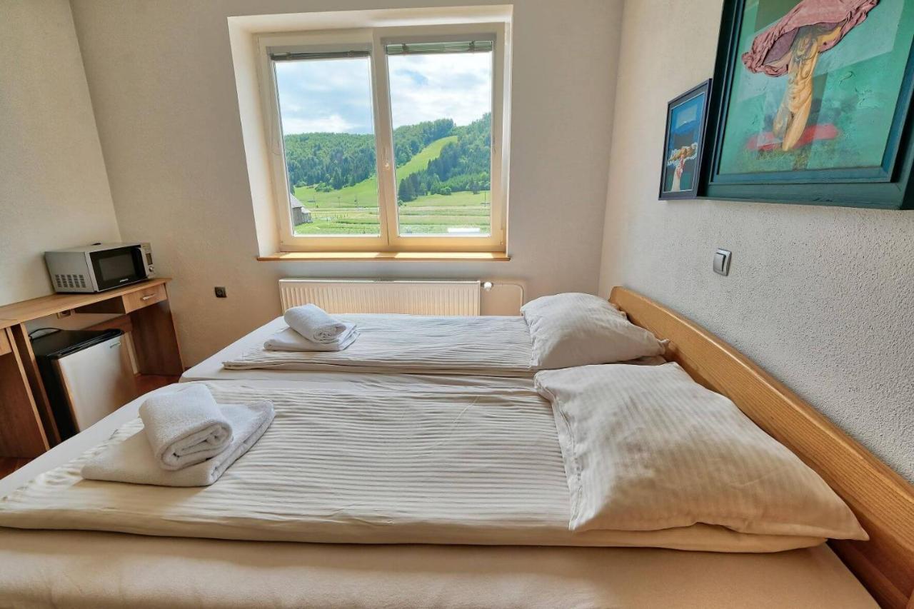 Hotel Prenocisca Miklavcic Nova Vas  Exterior foto